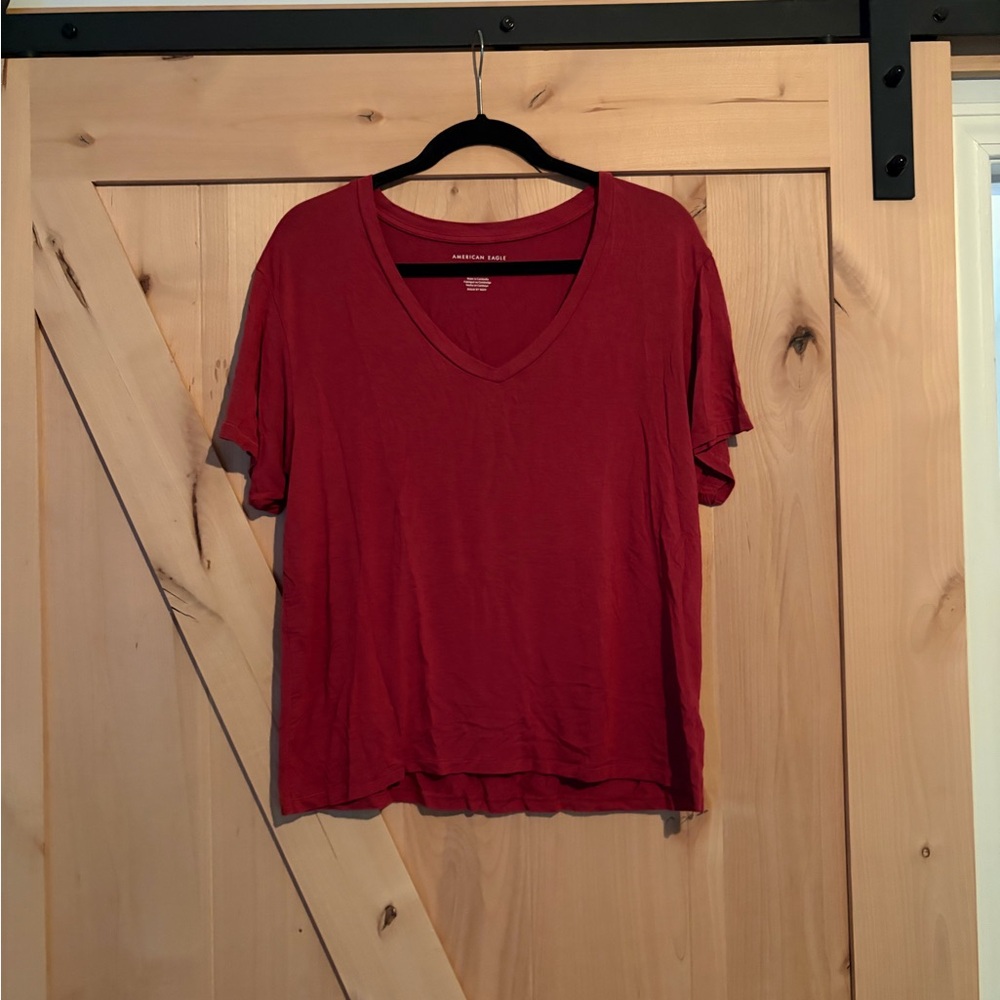 American Eagle Outfitters Red Short Sleeve Tee